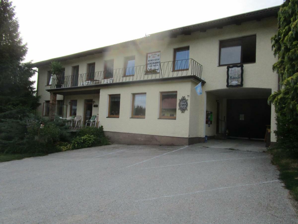 Dorfwirtshaus Rauch 호텔 Eschabruck 외부 사진