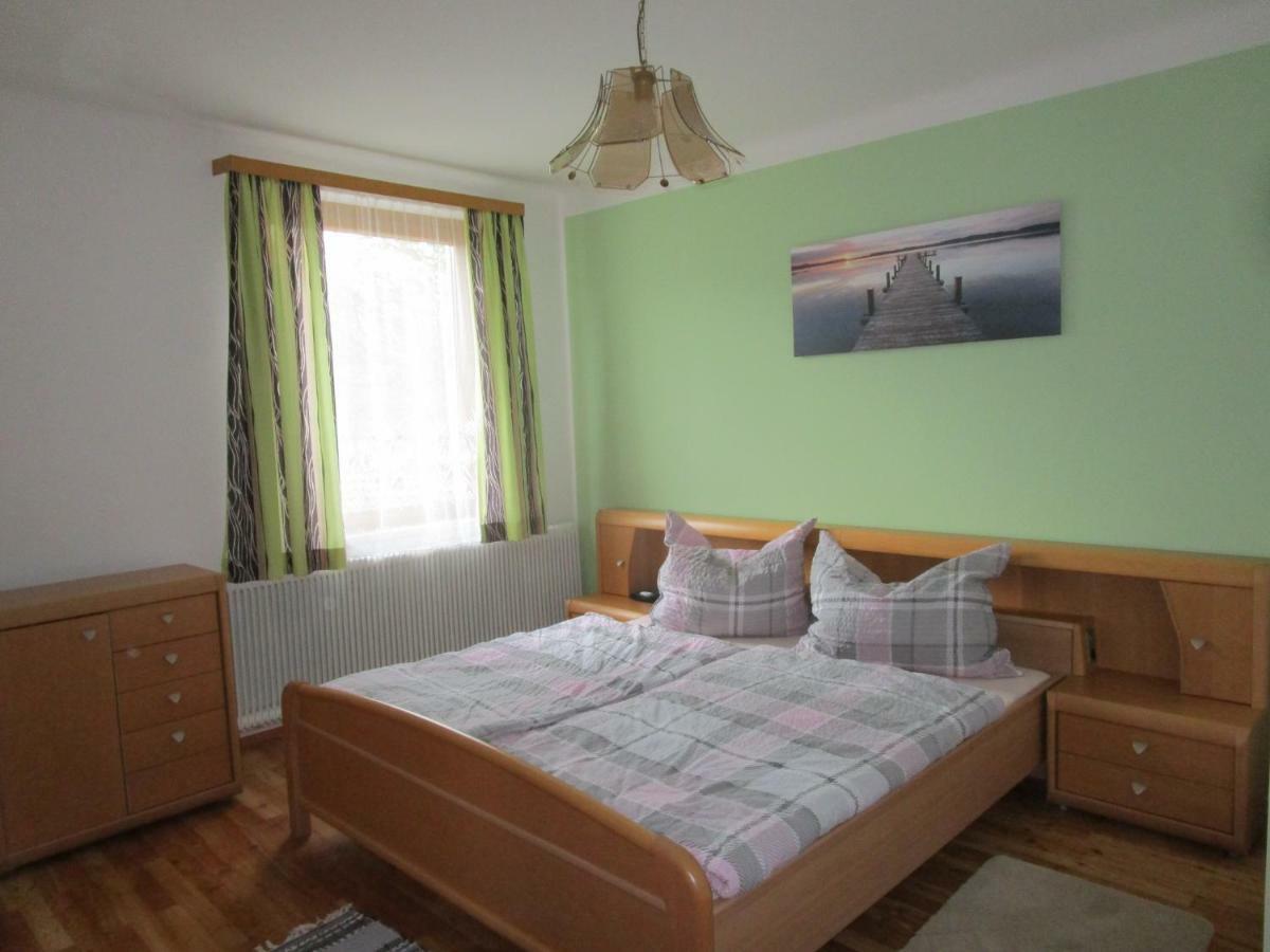 Dorfwirtshaus Rauch 호텔 Eschabruck 외부 사진