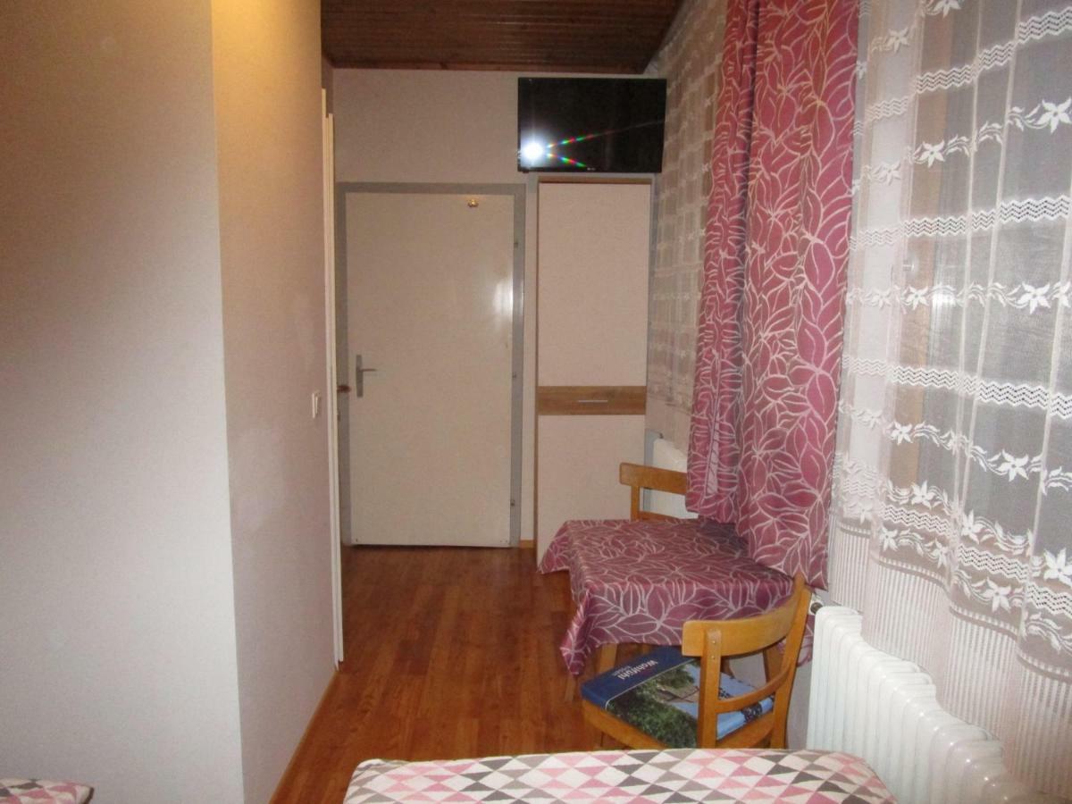 Dorfwirtshaus Rauch 호텔 Eschabruck 외부 사진